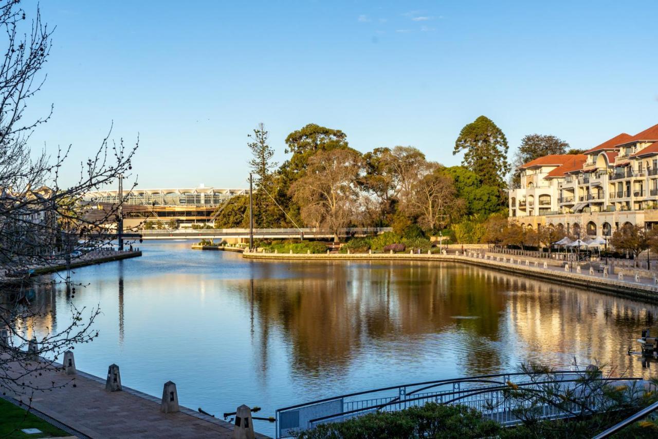 Riverside Panorama Suite Spectacular City Living Perth Exterior photo
